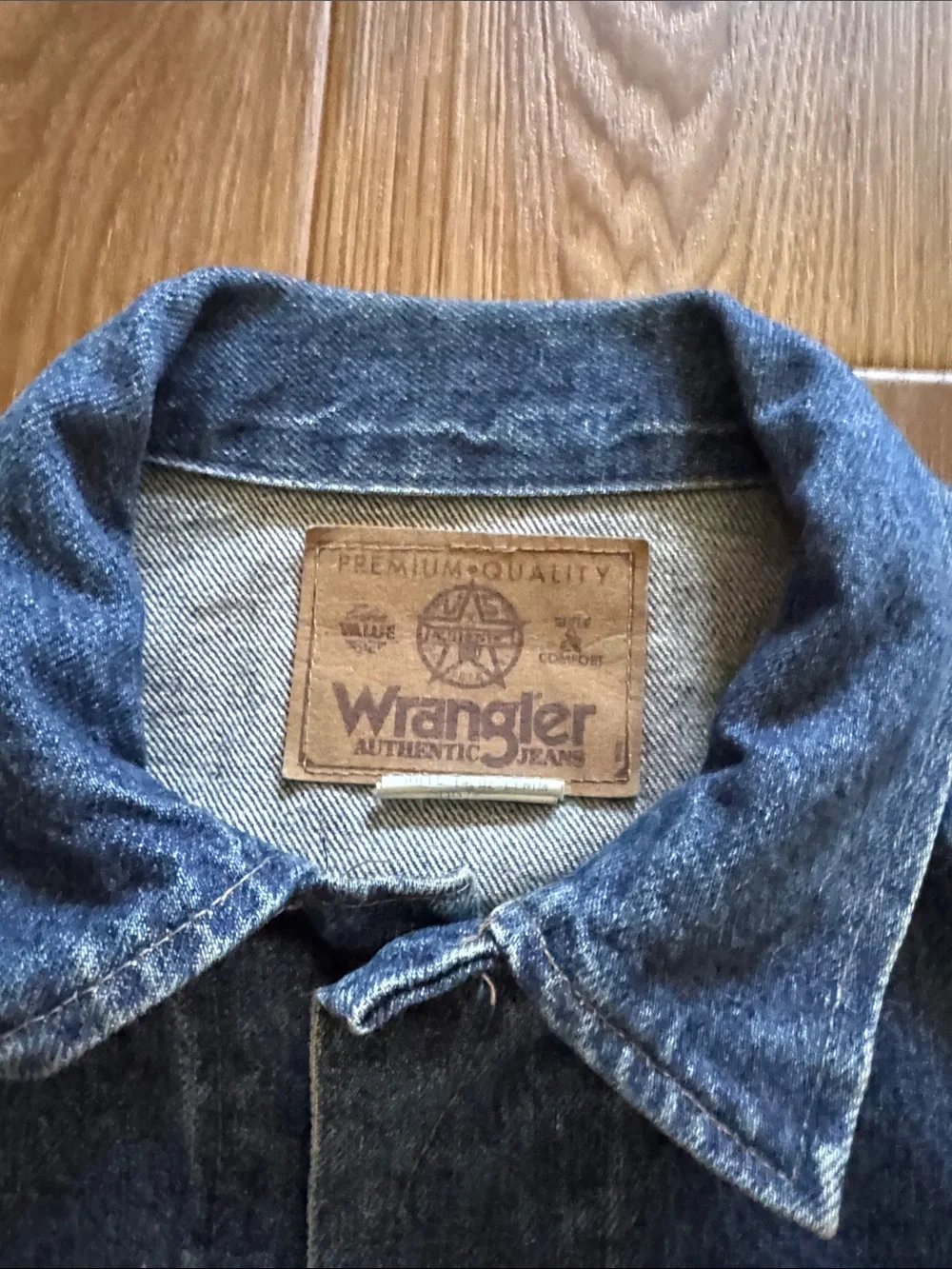 Wrangler Blue Denim Trucker Jacket - Picture 3 of 4